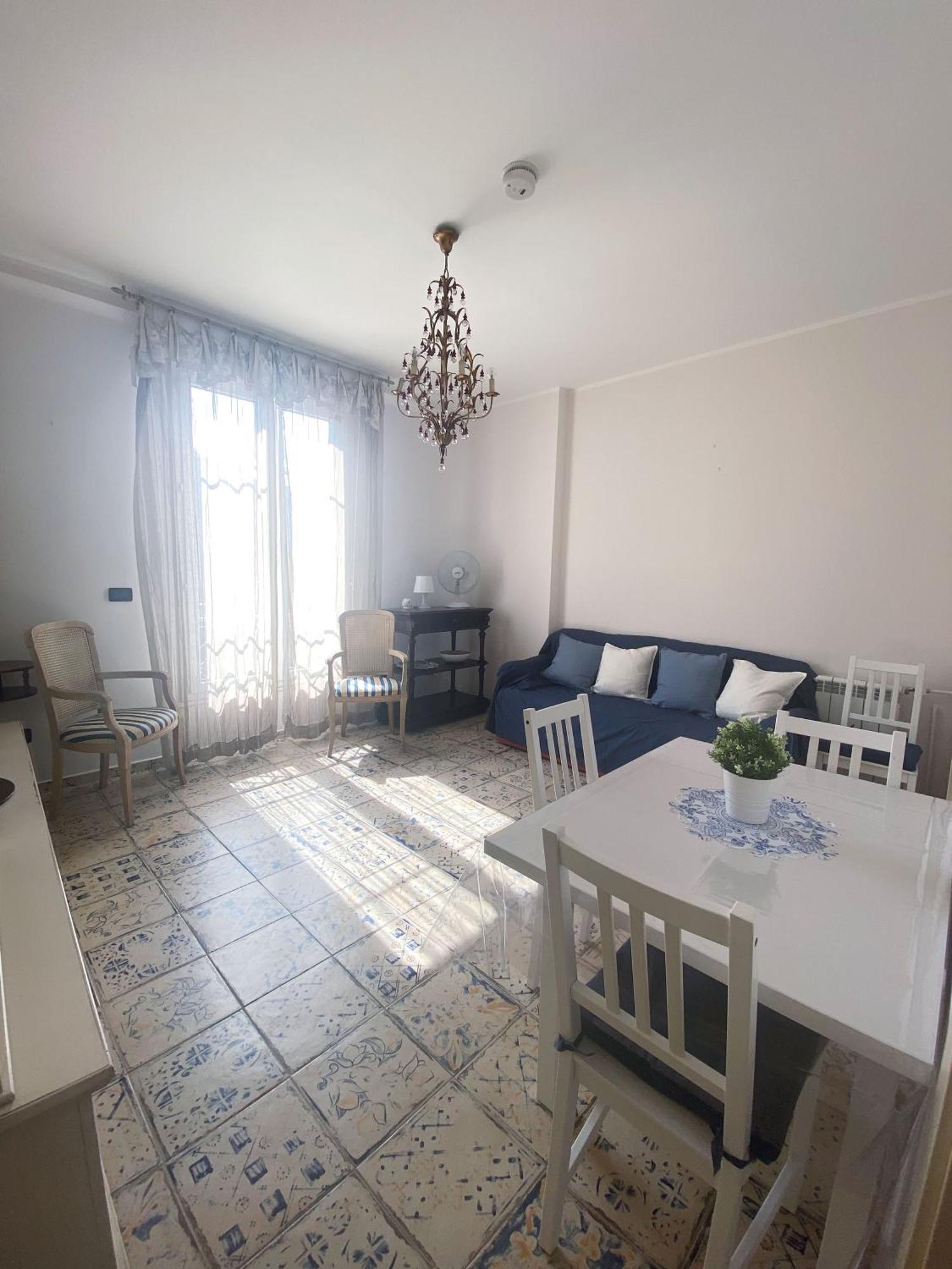 Beautiful Renovated Apartment ,Next To The Beach ! Air-C, Free Parking! Nizza Kültér fotó